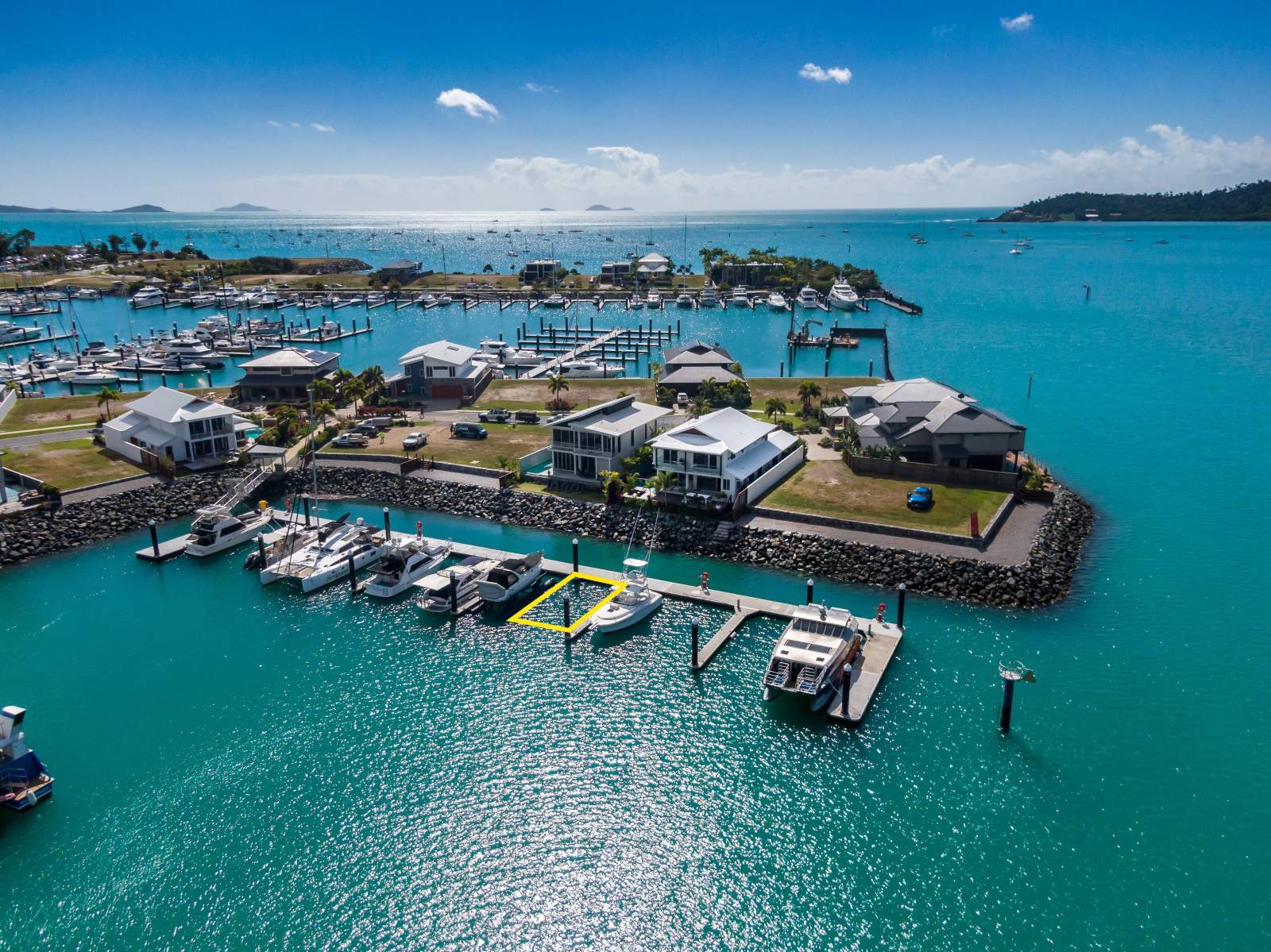 d'Albora Port of Airlie Marina, Shop 7/33 Port Dr, Airlie Beach QLD 4802, Australia